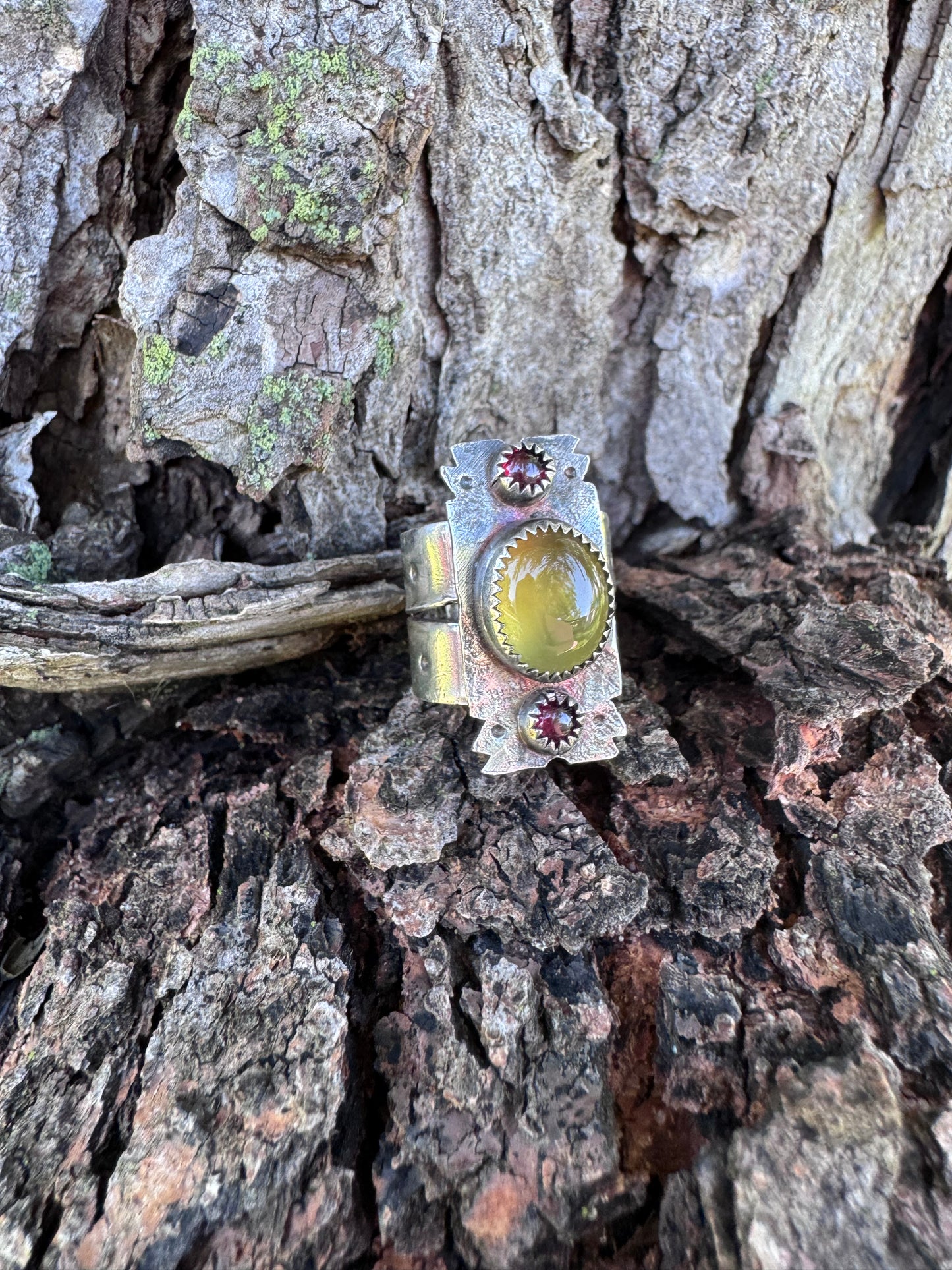 Yellow onyx/Garnet statement ring