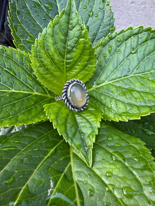 Yellow onyx ring